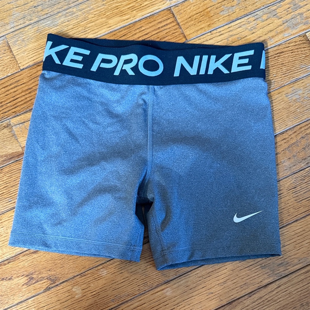 Nike pro Kids gray  Shorts
